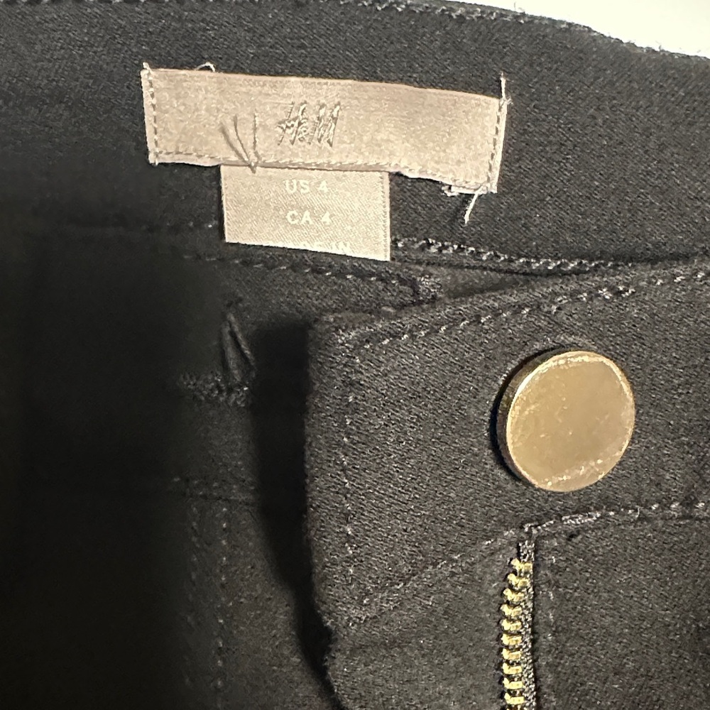 H&M Black Denim Jeans with Monochromatic Stitching